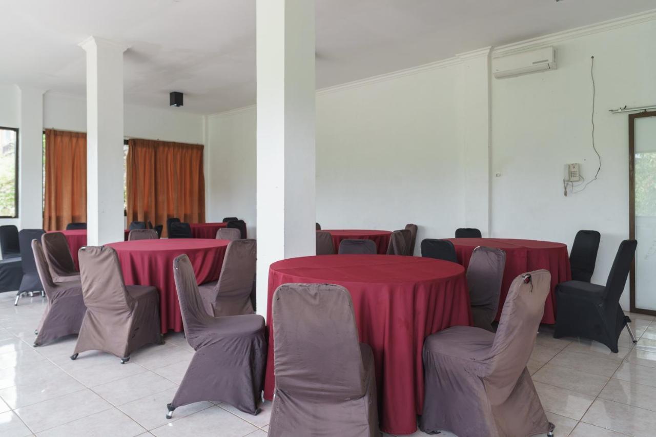 Reddoorz Plus At Hotel Negeri Baru Lodaya Puncak Bogor Ngoại thất bức ảnh